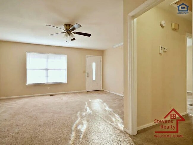 Building Photo - 4175 Willard Dr