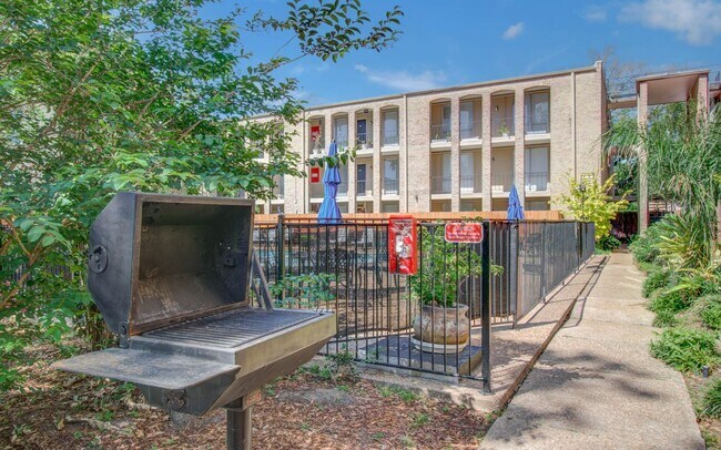 Foto del edificio - 4641 Wild Indigo St