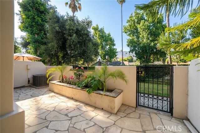 Foto del edificio - 443 E Bougainvillea Ln