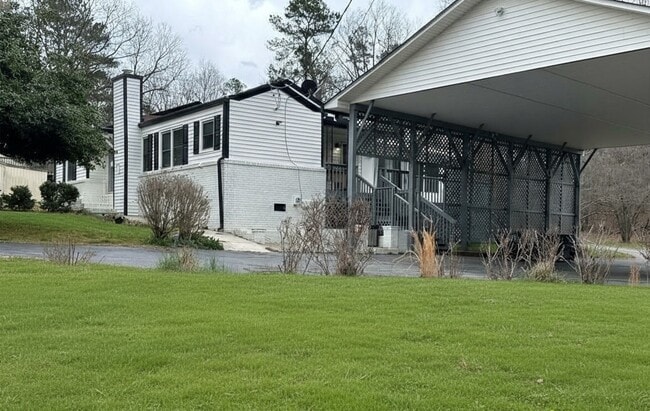 Foto del edificio - 4641 Due W Rd NW