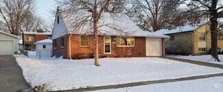 Building Photo - 4220 S 38th St