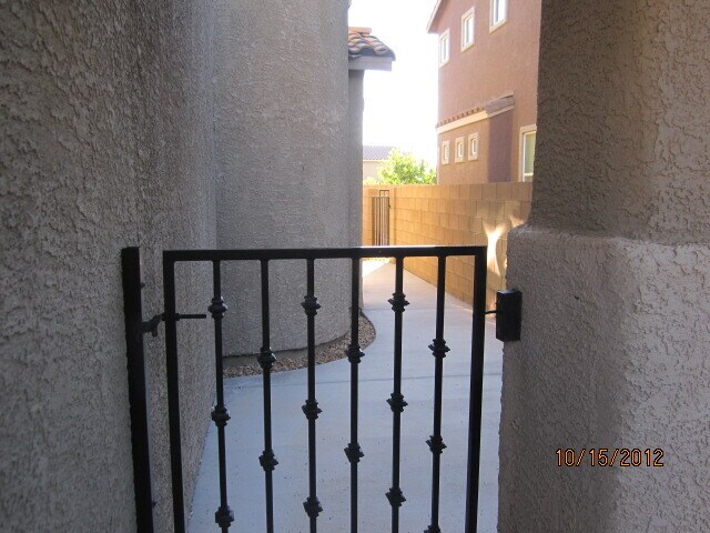 Foto del edificio - 8980 Rutherford Grove St