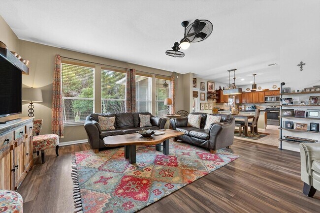 Foto del edificio - 1403 Melissa Oaks Ln