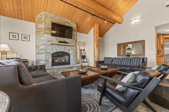 Building Photo - 2612 Ski Trail Ln