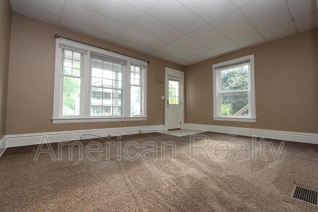 Foto del edificio - 820 Watson St SW