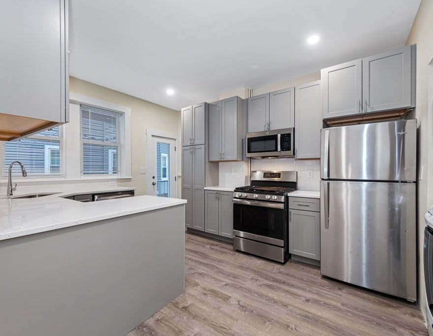 Foto principal - 42 Brackett St