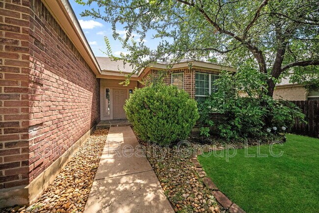 Building Photo - 229 Spice Oak Ln