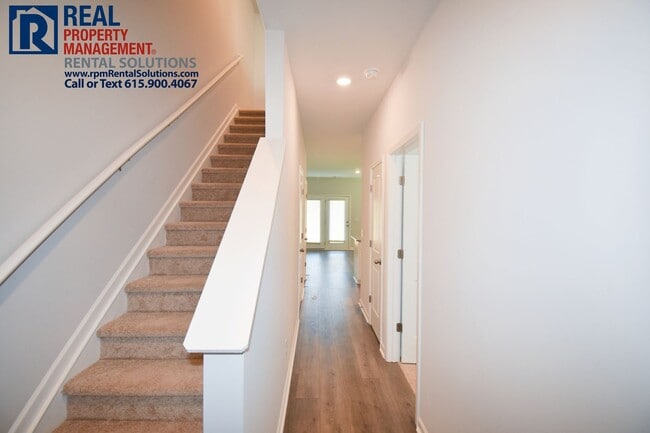 Foto del edificio - 3BR new end unit townhome in Lebanon!