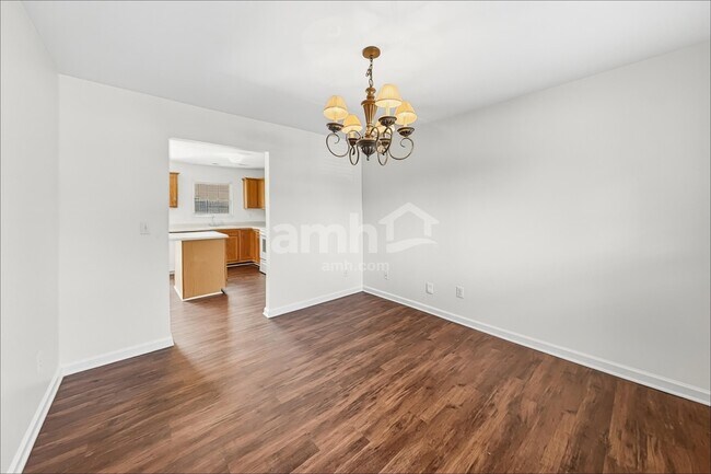 Foto del edificio - 10105 Baxter Caldwell Dr