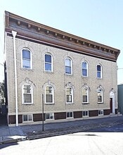 Building Photo - 31 MacArthur Ave