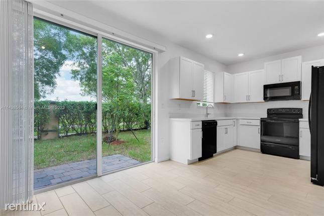 Foto del edificio - 3 br, 2 bath House - 2445 SE 10Th Street