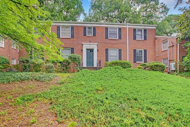 Foto del edificio - 27 28th St NW
