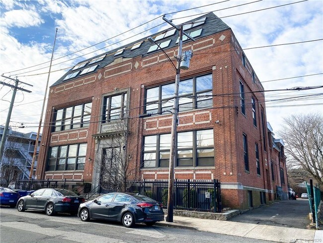 Foto del edificio - 325 Myrtle Ave