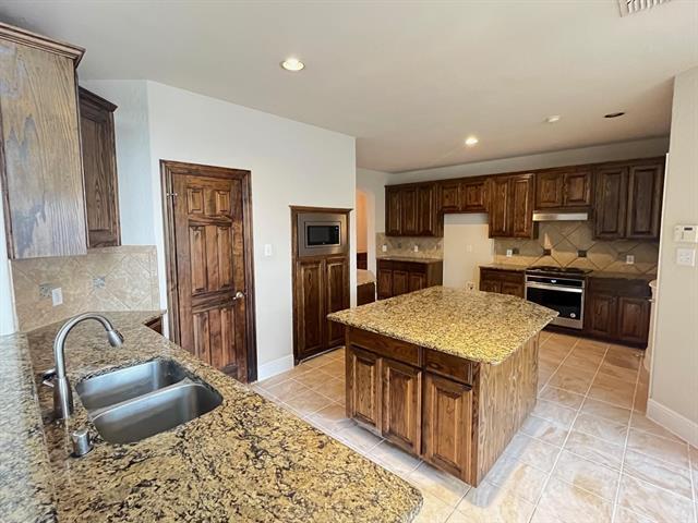 Building Photo - 12637 Waltham Dr