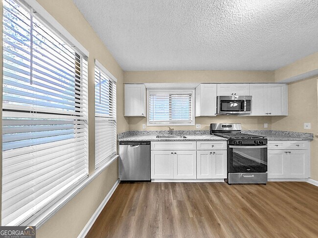 Building Photo - 4716 Terrace Green Trce