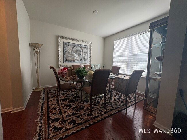 Foto del edificio - 3439 Birch Ln