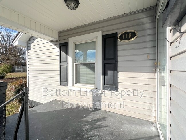 Building Photo - 118 Nat Barber Ave