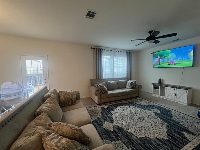 Foto del edificio - 14109 Vigilance St