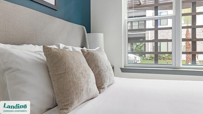 Foto del edificio - 944 Broadcast Pl