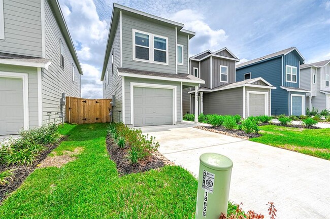Building Photo - 18655 San Salvo Dr