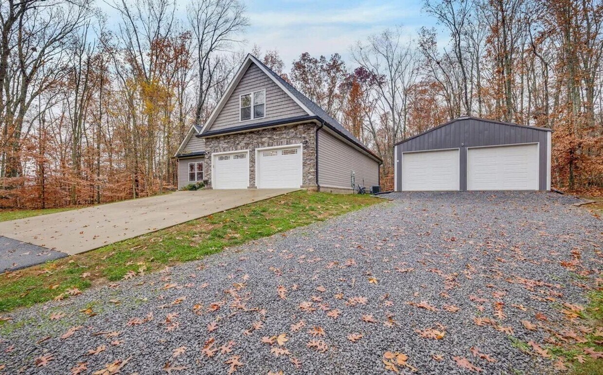 Foto del edificio - Private, Upscale Living Near Kingsport & Rogersville