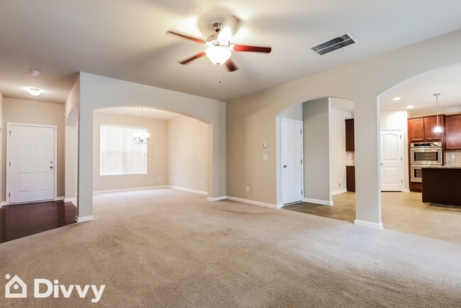 Foto del edificio - 9633 Ivey Ridge Cir