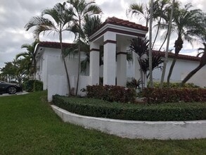 Building Photo - 8420 SW 208th Terrace