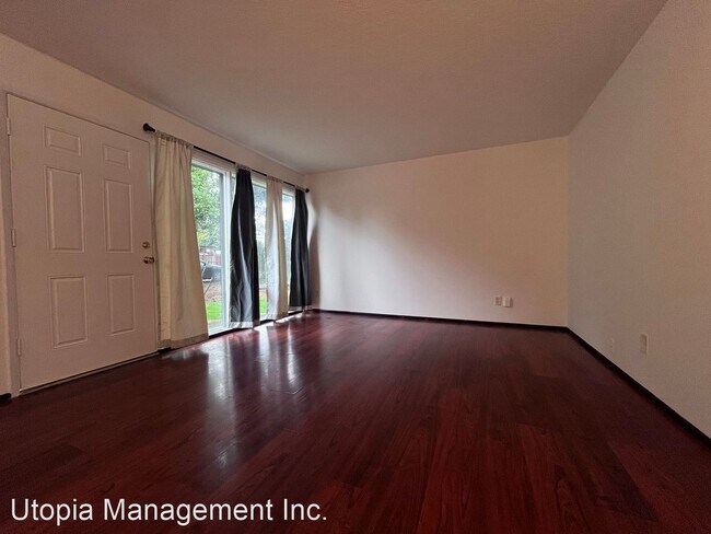 Foto del edificio - 3 br, 1 bath House - 14110 SE Rhone St.