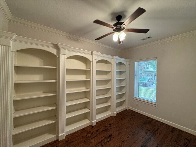 Foto del edificio - 107 Island Blvd