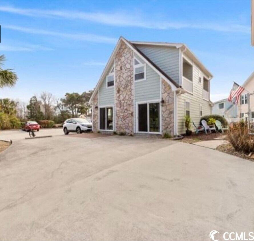 807 Hillside Dr, North Myrtle Beach, SC 29582 House Rental in North