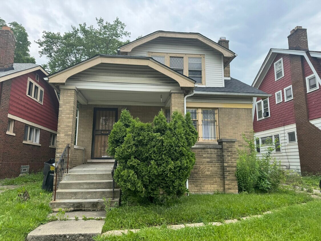 Foto principal - 13330 Strathmoor St
