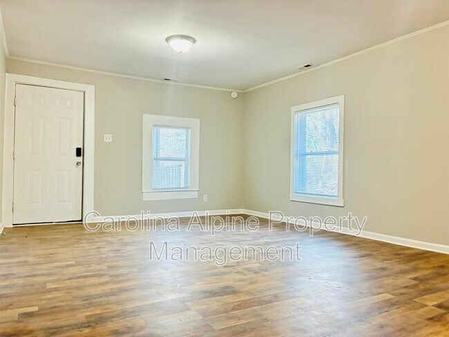 Foto del edificio - 905 Wilmouth St