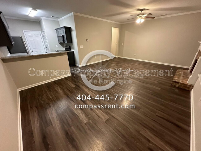 Foto del edificio - 112 Squarewood Ln NW