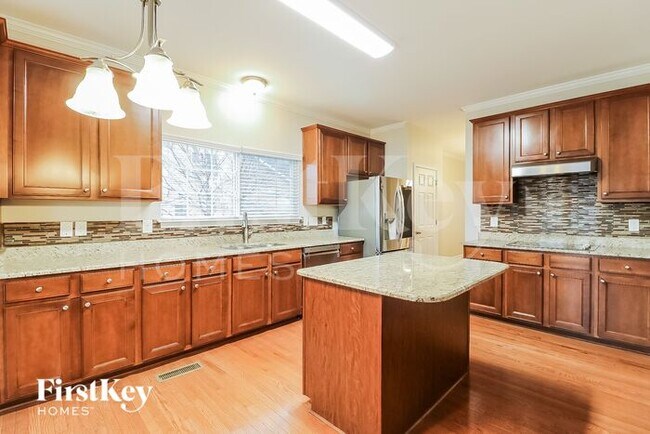 Foto del edificio - 2184 McLaughlin Drive