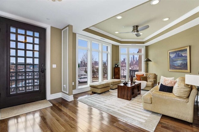Building Photo - 3 Henley Pl