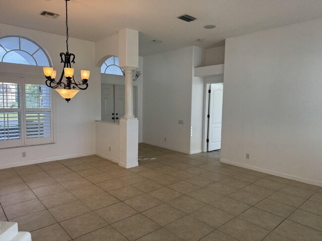 Foto del edificio - "Spacious 4-Bed, 4-Bath Gem in Wesley Chap...