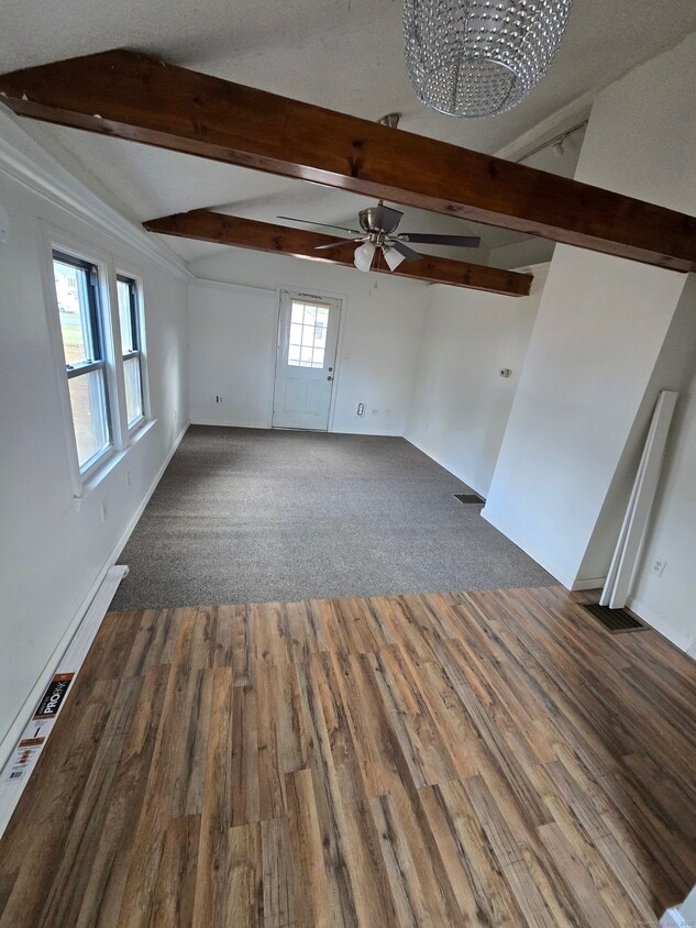 Foto del edificio - 125 Woodland St