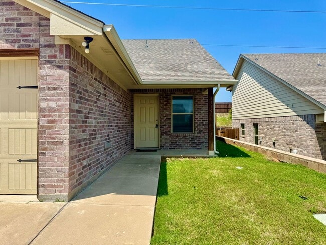 Building Photo - 3117 Weave Ct