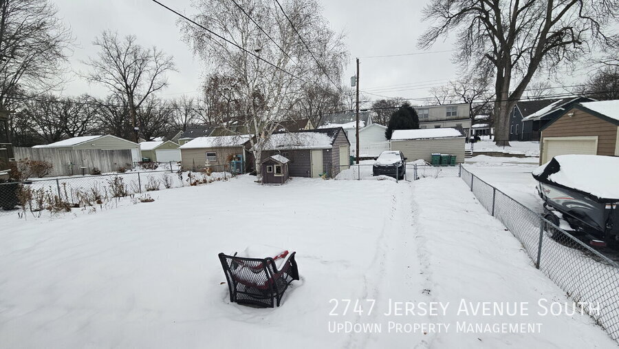 Foto del edificio - 2747 Jersey Ave S