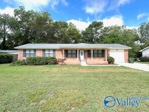 Building Photo - 10014 Louis Dr SE