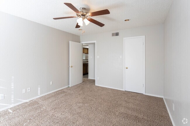 1HAB 1BA - 712 ft² - Legacy at 4415