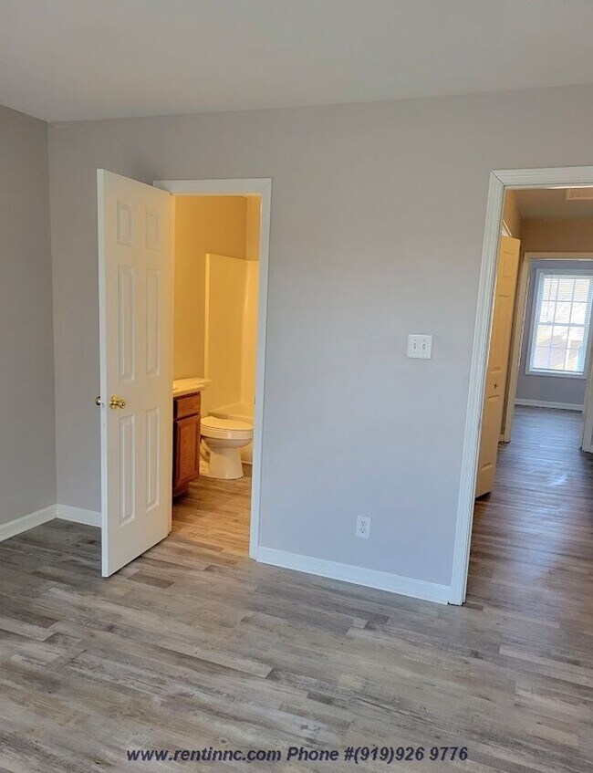 Foto del edificio - 2 Bed 2.5 Bath Townhouse in North Raleigh ...