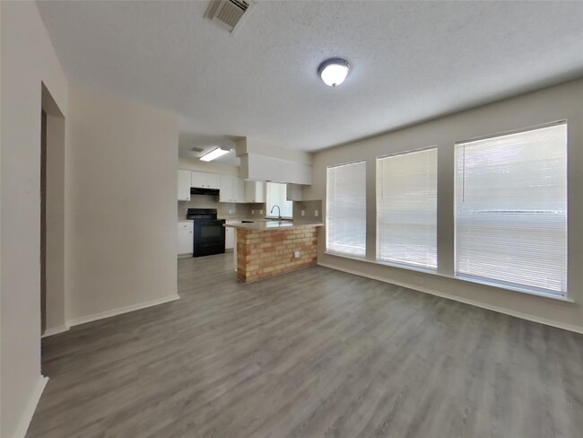 Building Photo - 22407 Coriander Dr