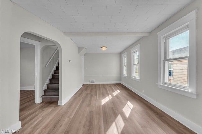 Building Photo - 19880 Tyronne Ave