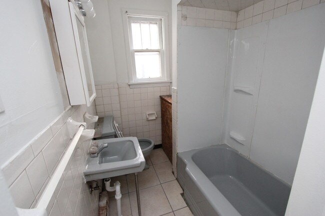 Building Photo - 38 Irving Pl