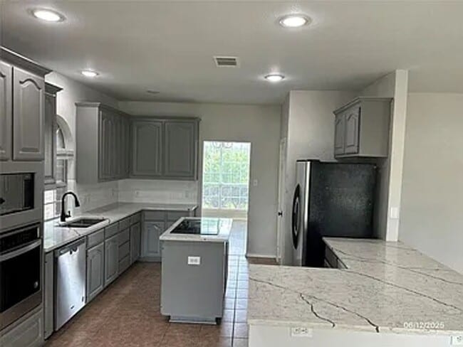 Building Photo - 5200 St Croix Ln