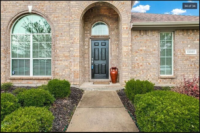 Building Photo - 13981 Fall Harvest Dr