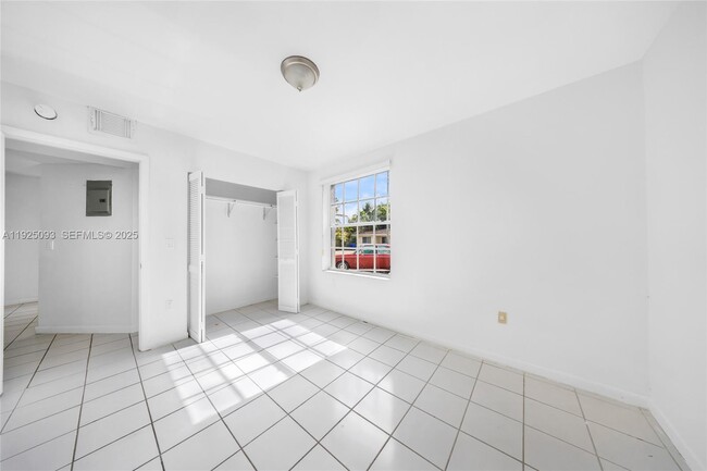 Foto del edificio - 3453 SW 23rd Terrace