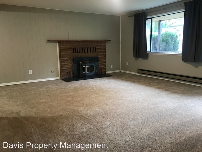 Foto del edificio - 3 br, 1 bath House - 13640 197th AVE SE