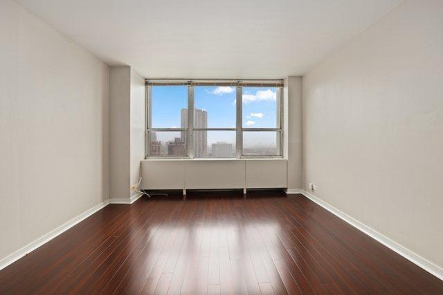 Foto del edificio - 2 bedroom in Chicago IL 60613